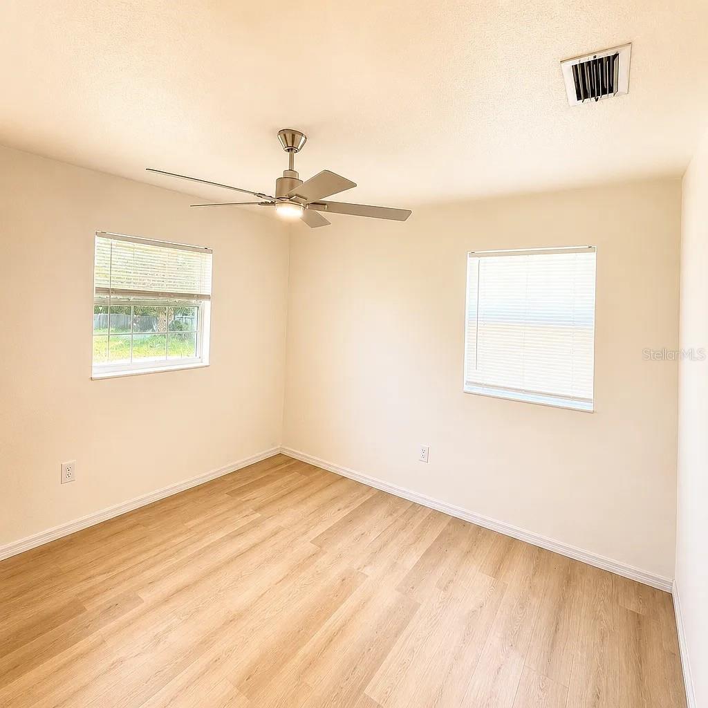 SHAWS POINT FIRST ADD - Residential Lease