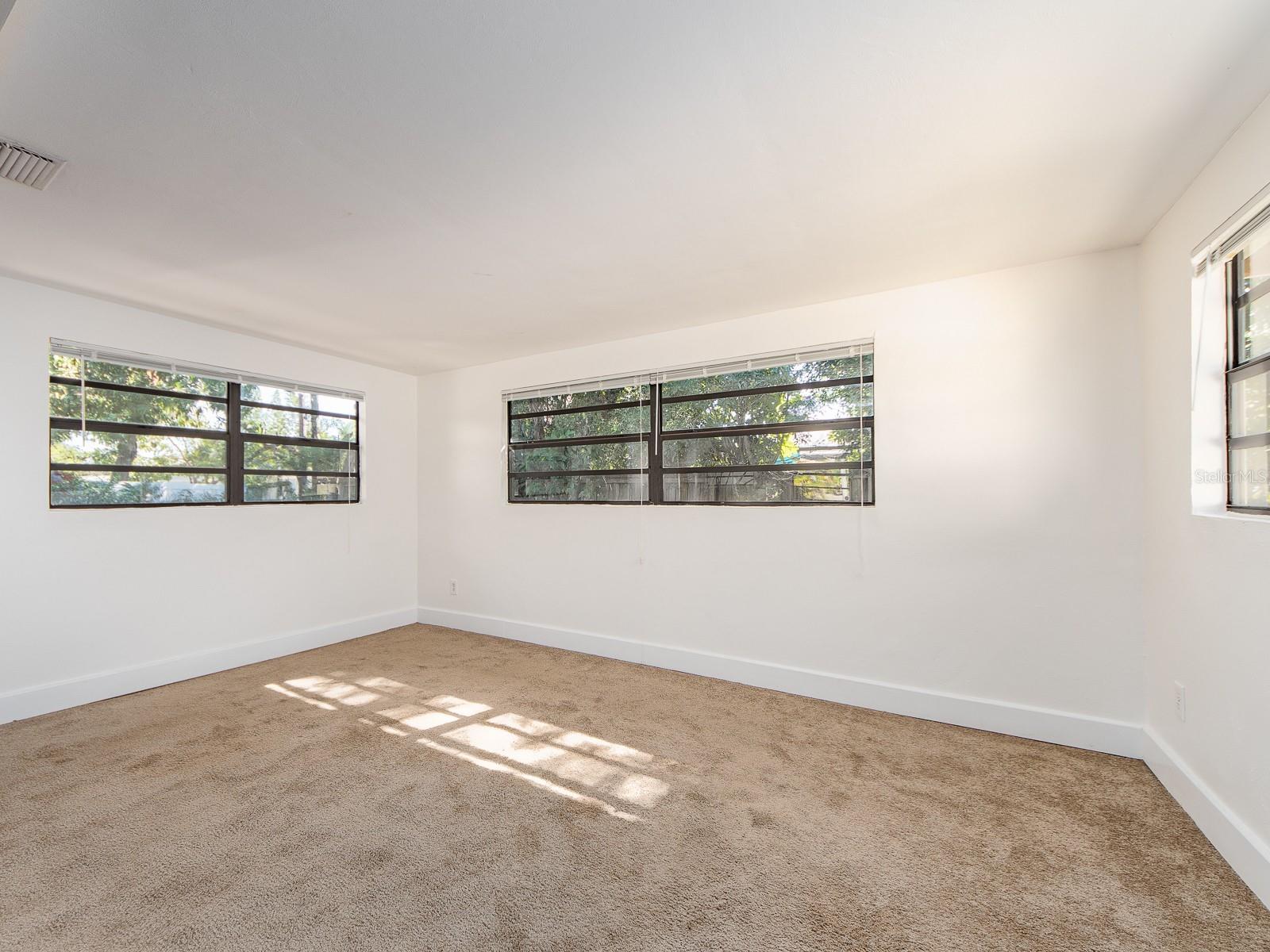 BELLEAIR MANOR UNIT 1 & 2 - Residential Lease