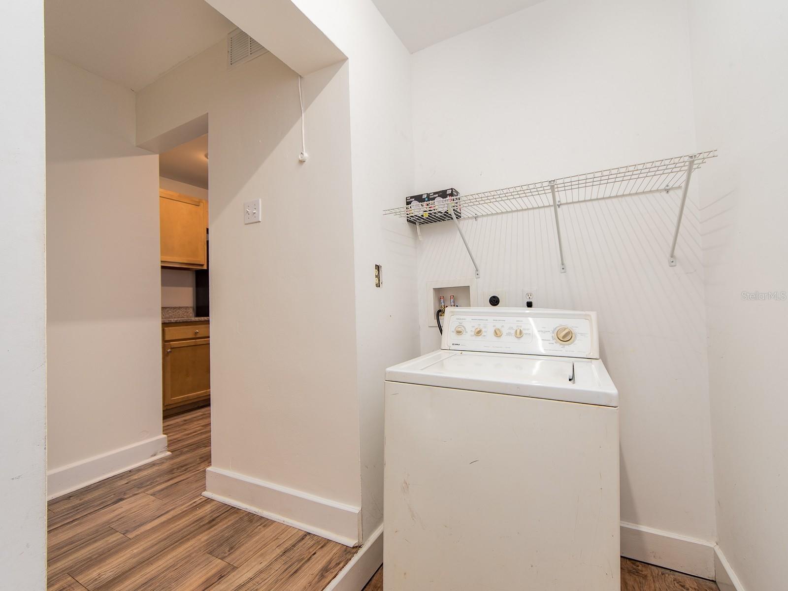 BELLEAIR MANOR UNIT 1 & 2 - Residential Lease