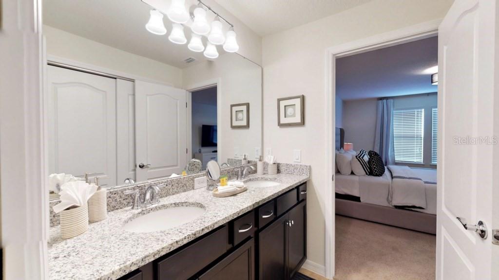 OAKMONT TWNHMS PH 2R - Residential