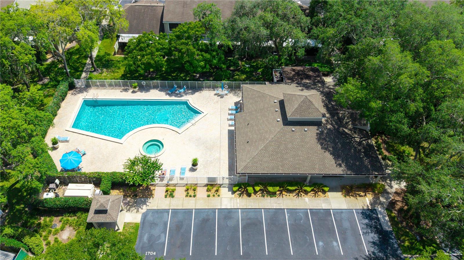 FAIRCREST I CONDO - Residential