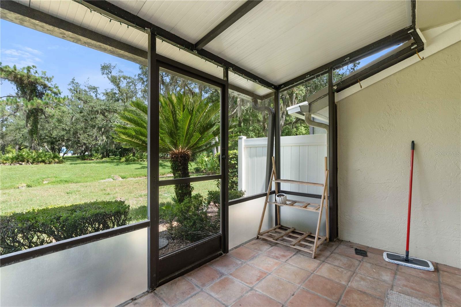 FAIRCREST I CONDO - Residential