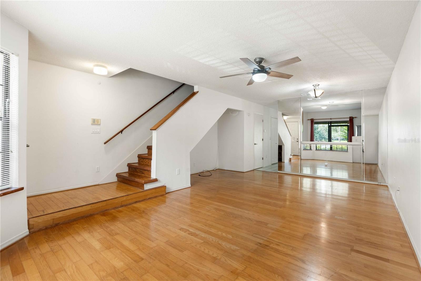 FAIRCREST I CONDO - Residential