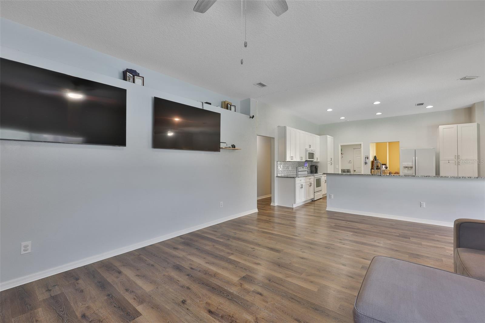 BLOOMFIELD HILLS PH 2 - Residential