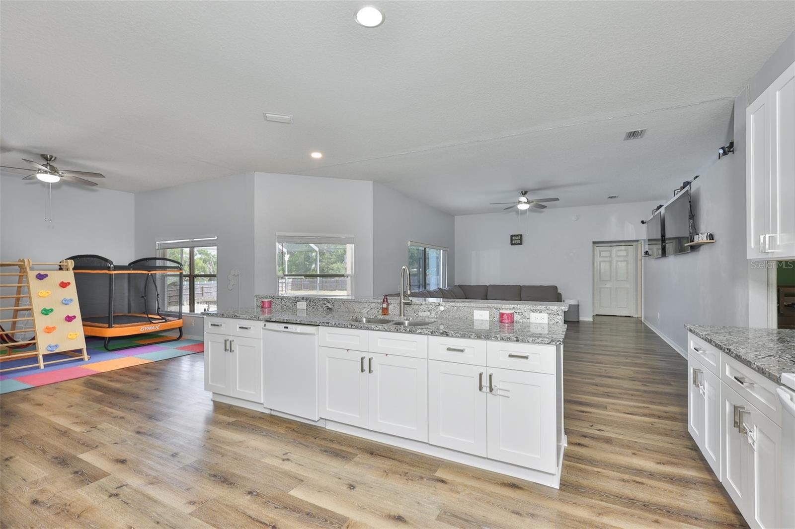 BLOOMFIELD HILLS PH 2 - Residential