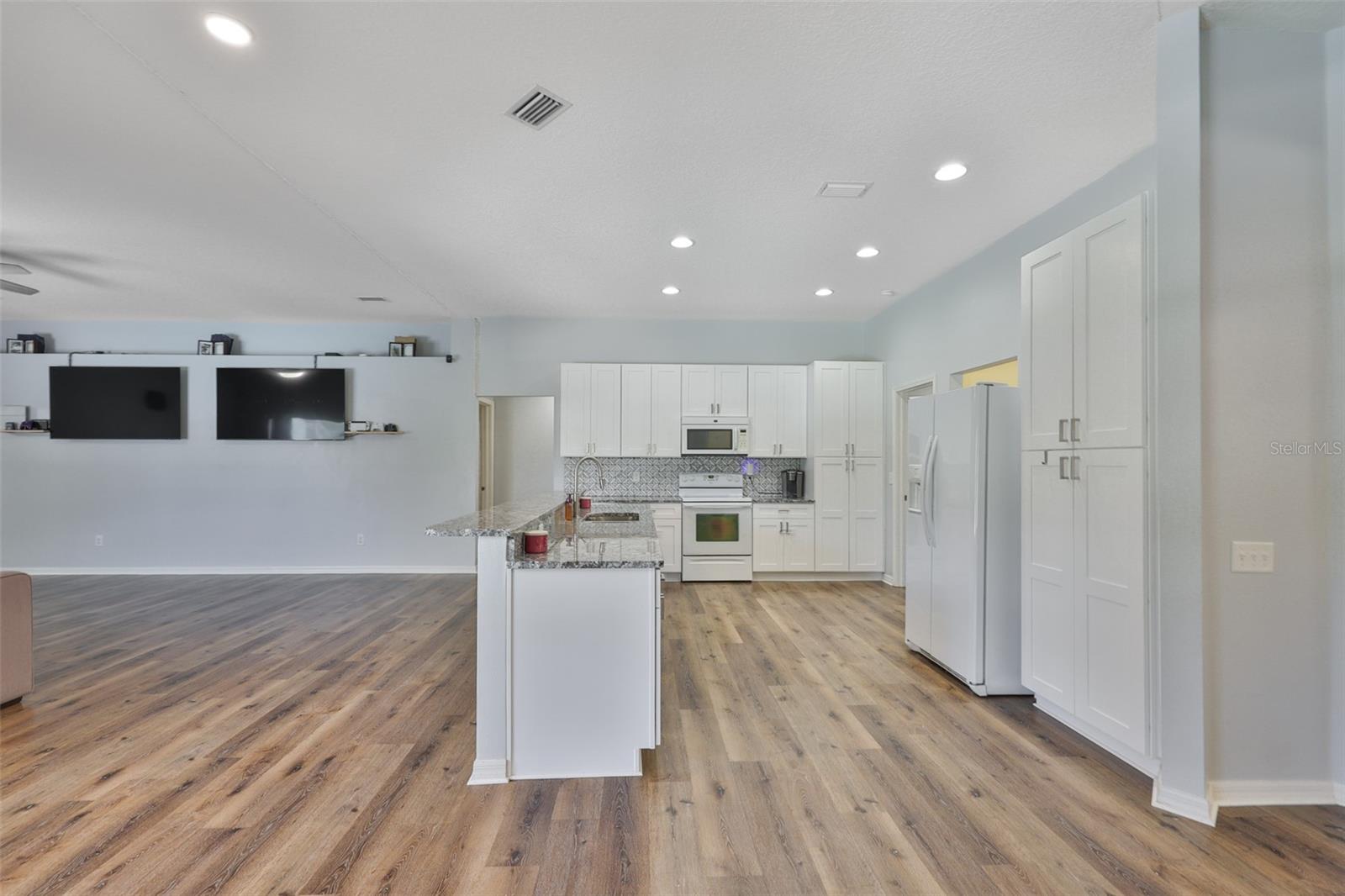 BLOOMFIELD HILLS PH 2 - Residential