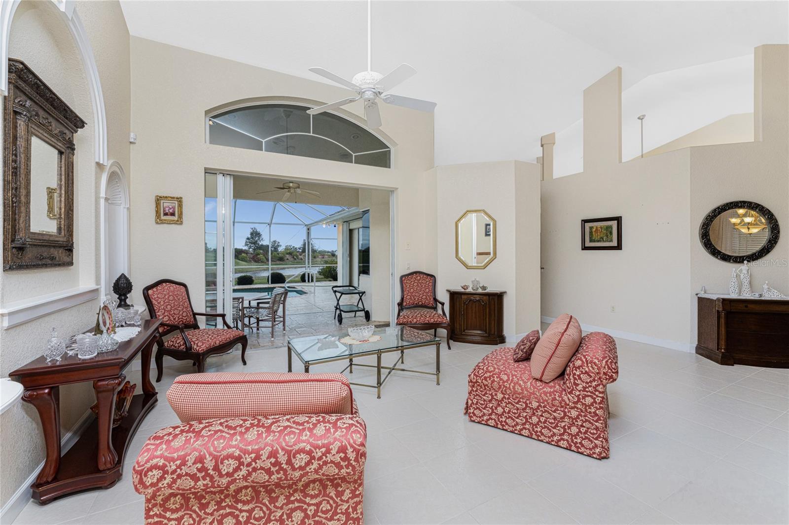 KINGS CROSSING - Residential