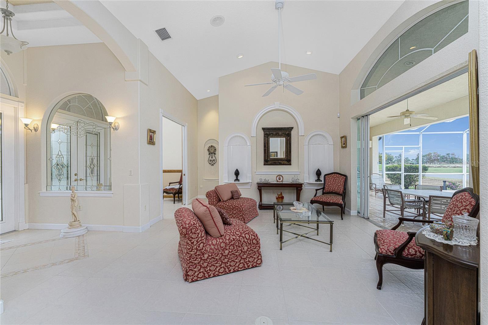 KINGS CROSSING - Residential