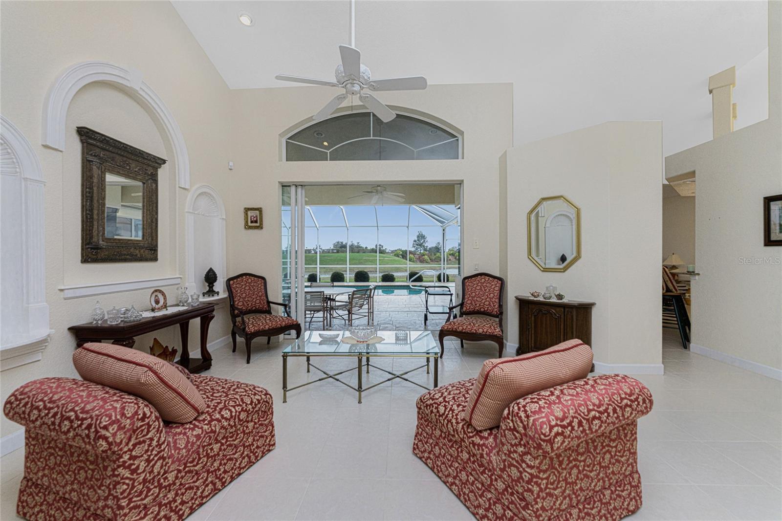 KINGS CROSSING - Residential