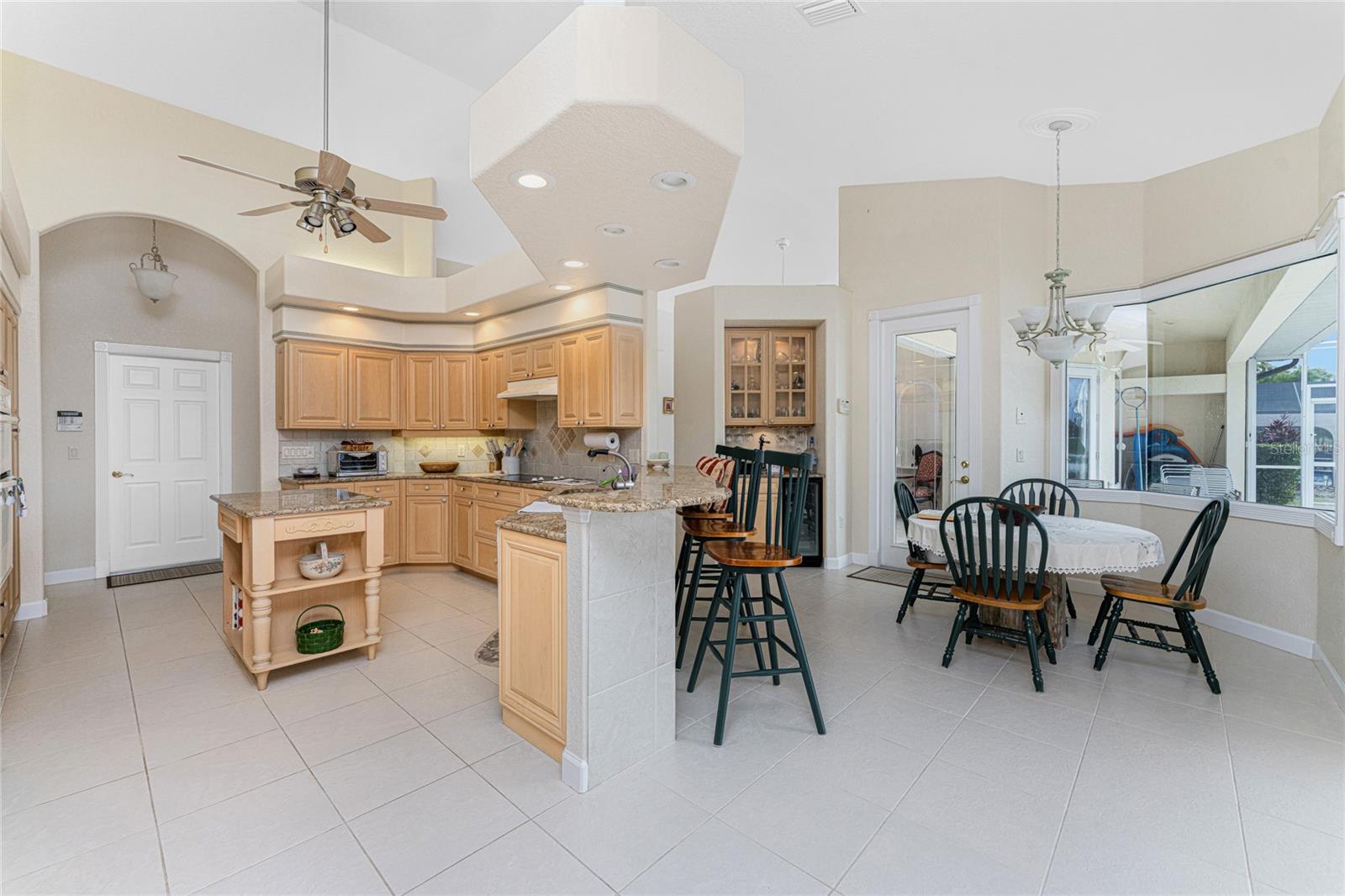 KINGS CROSSING - Residential