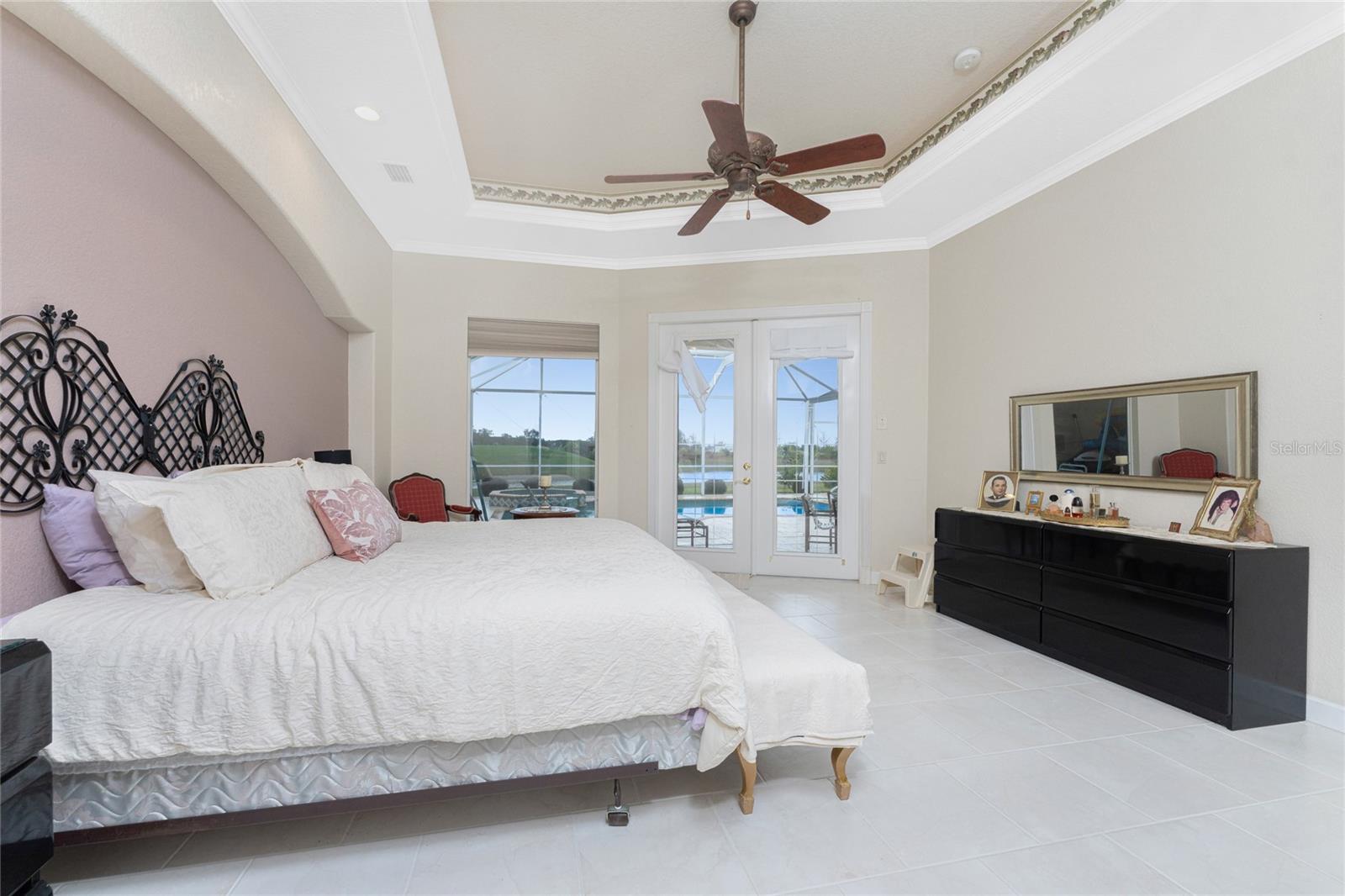 KINGS CROSSING - Residential