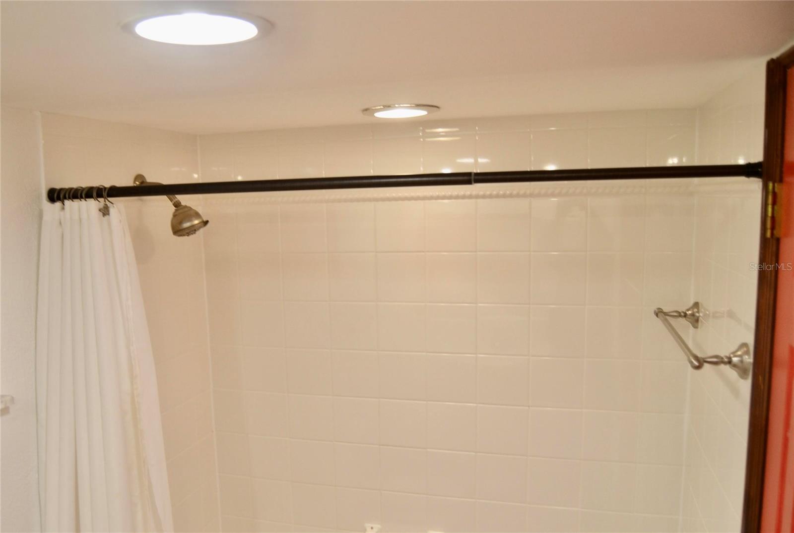 POLYNESIAN GARDENS CONDO - Residential Lease