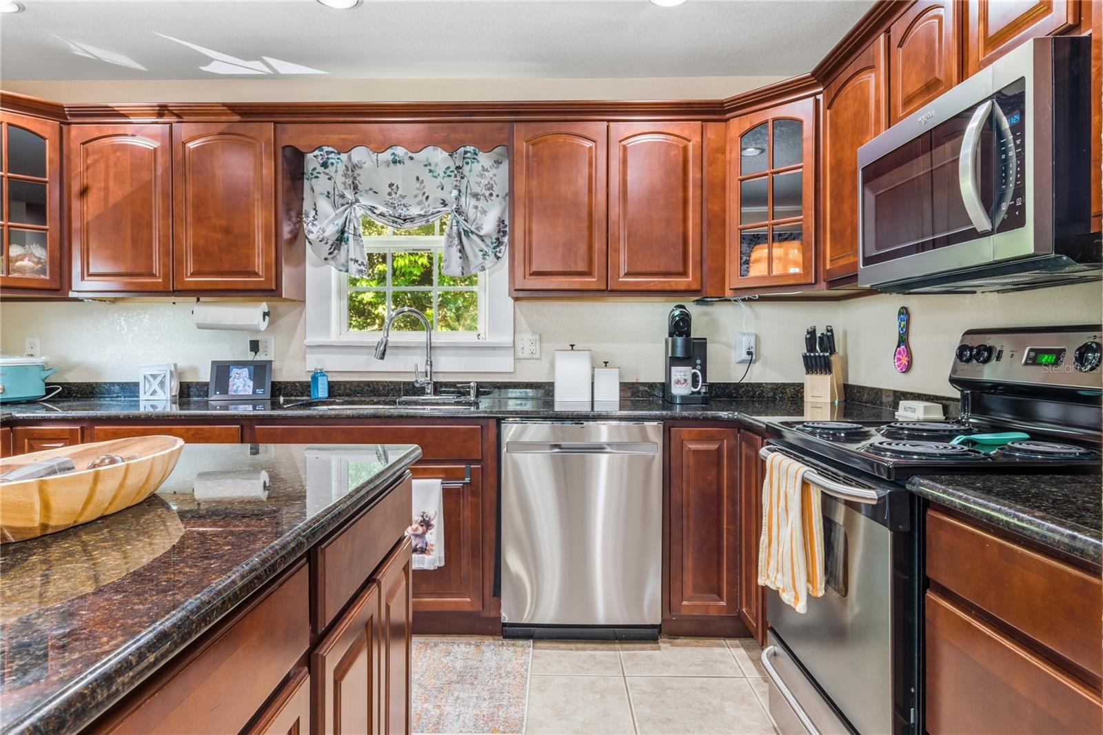 COUNTRY CLUB ADD - Residential