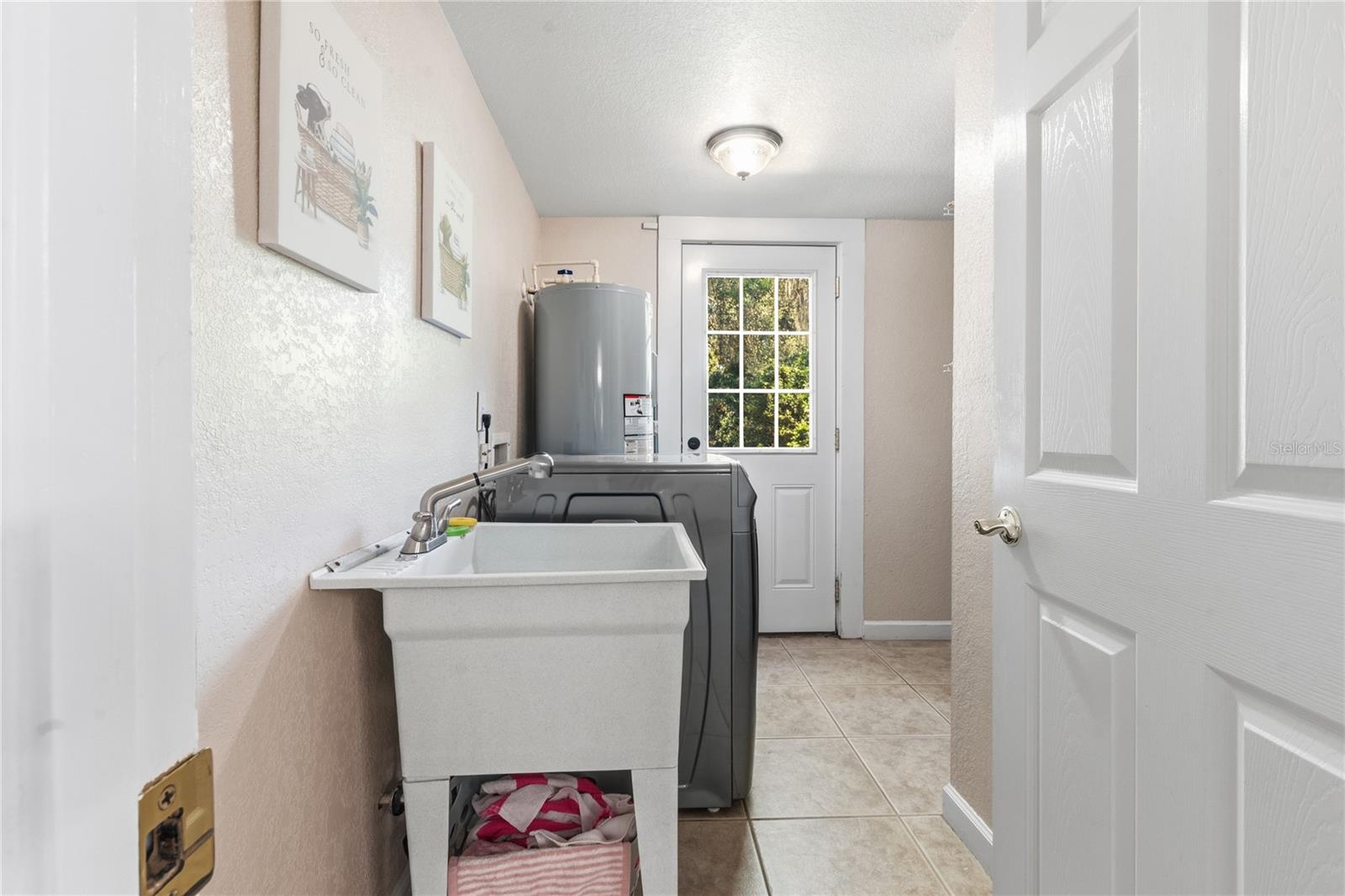 COUNTRY CLUB ADD - Residential