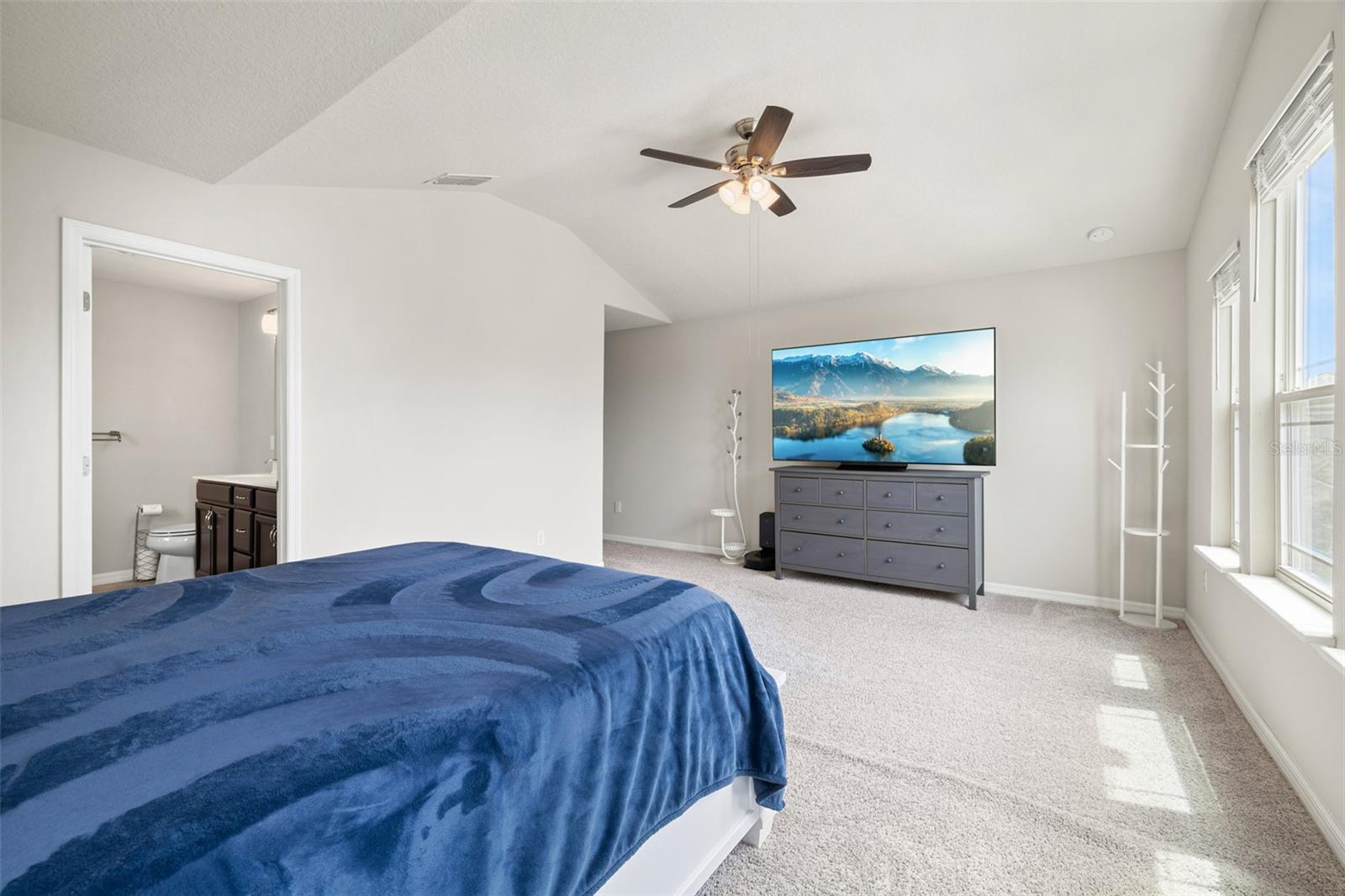 TAPESTRY-PH 4 - Residential