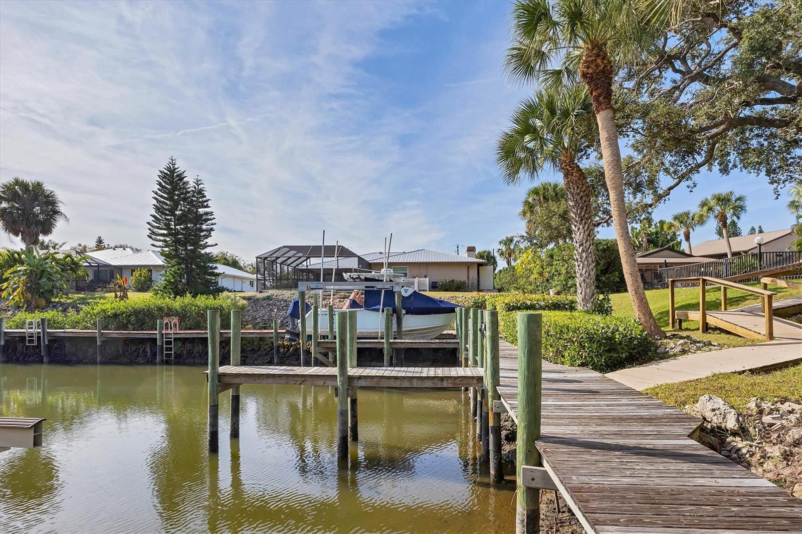 SCHOONER BAY - Residential