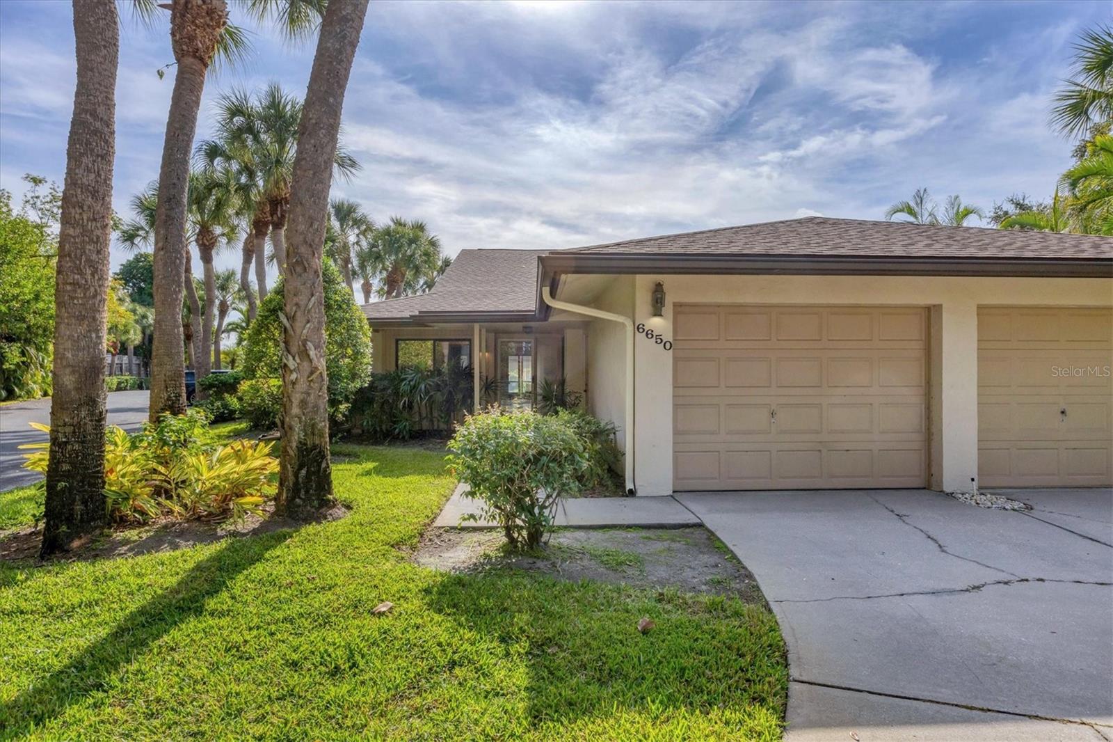 SCHOONER BAY - Residential