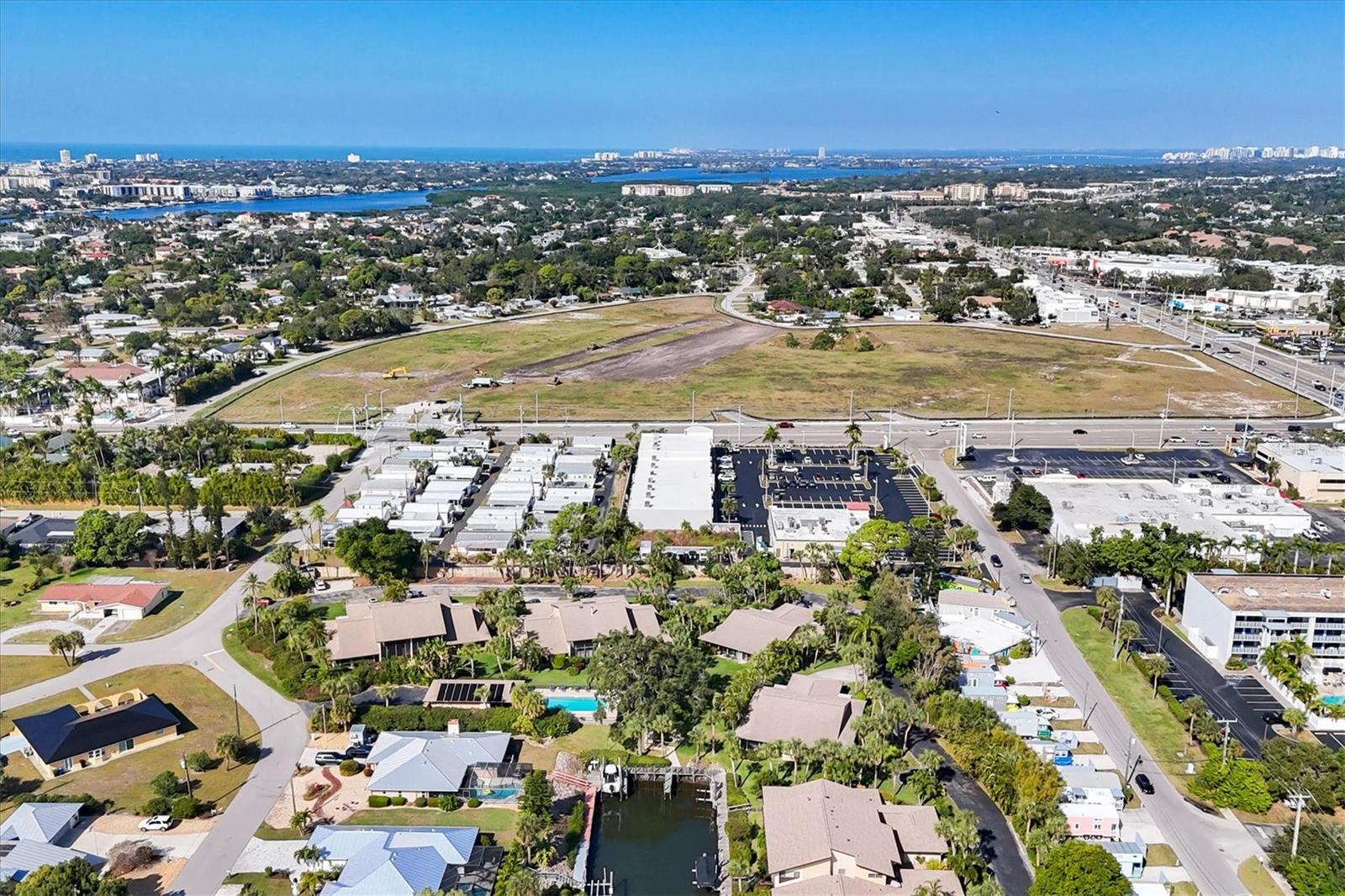 SCHOONER BAY - Residential