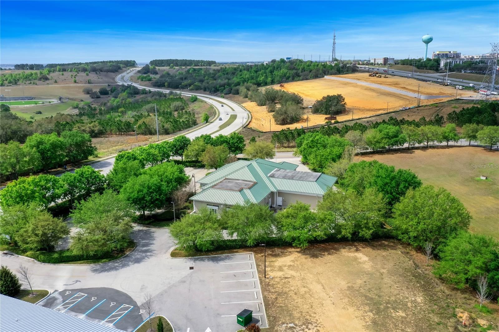 CLERMONT HANCOCK TOWNE CENTRE - Commercial Sale