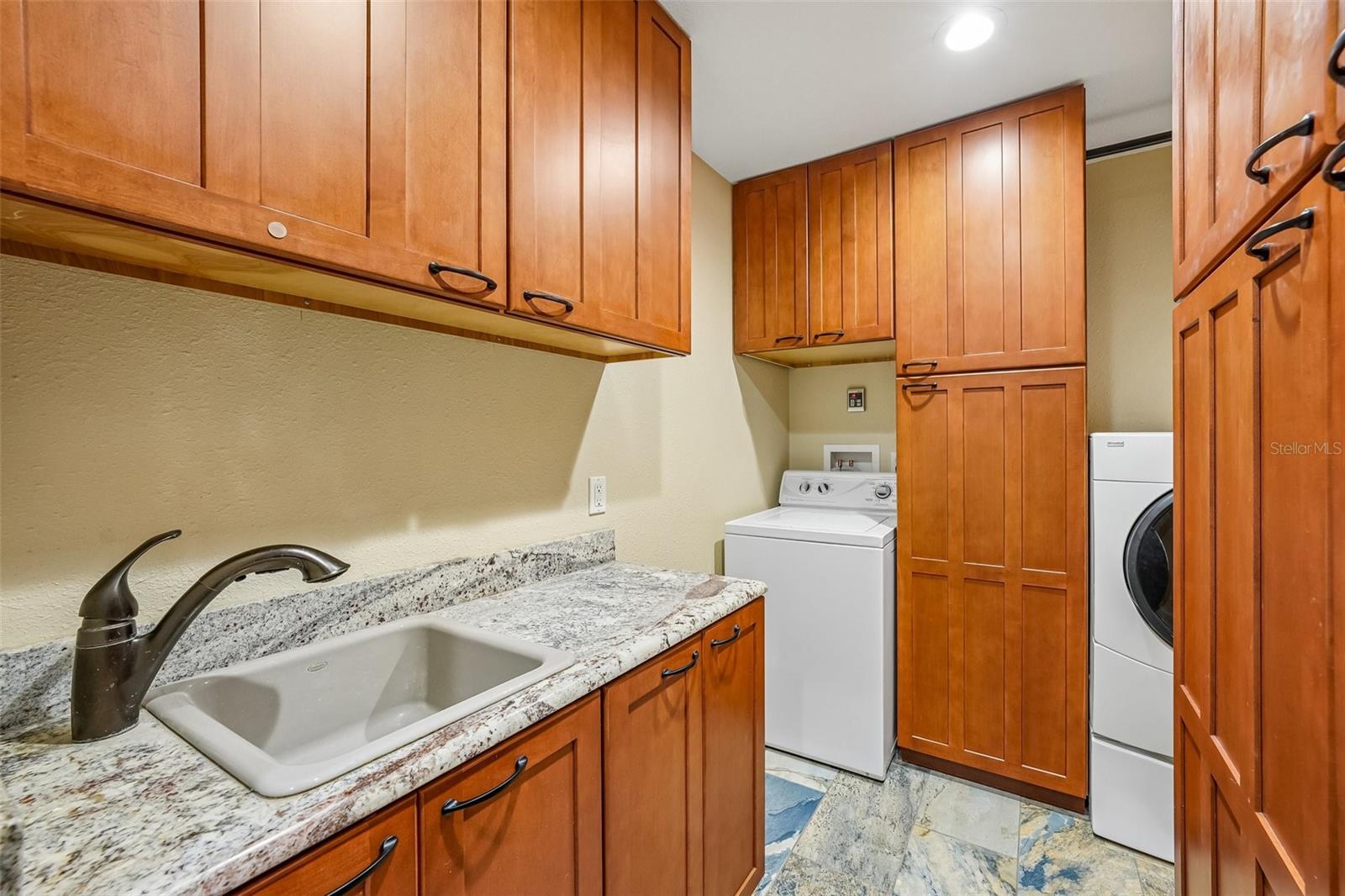 SUN PLAZA ISLES SEC 3 - Residential