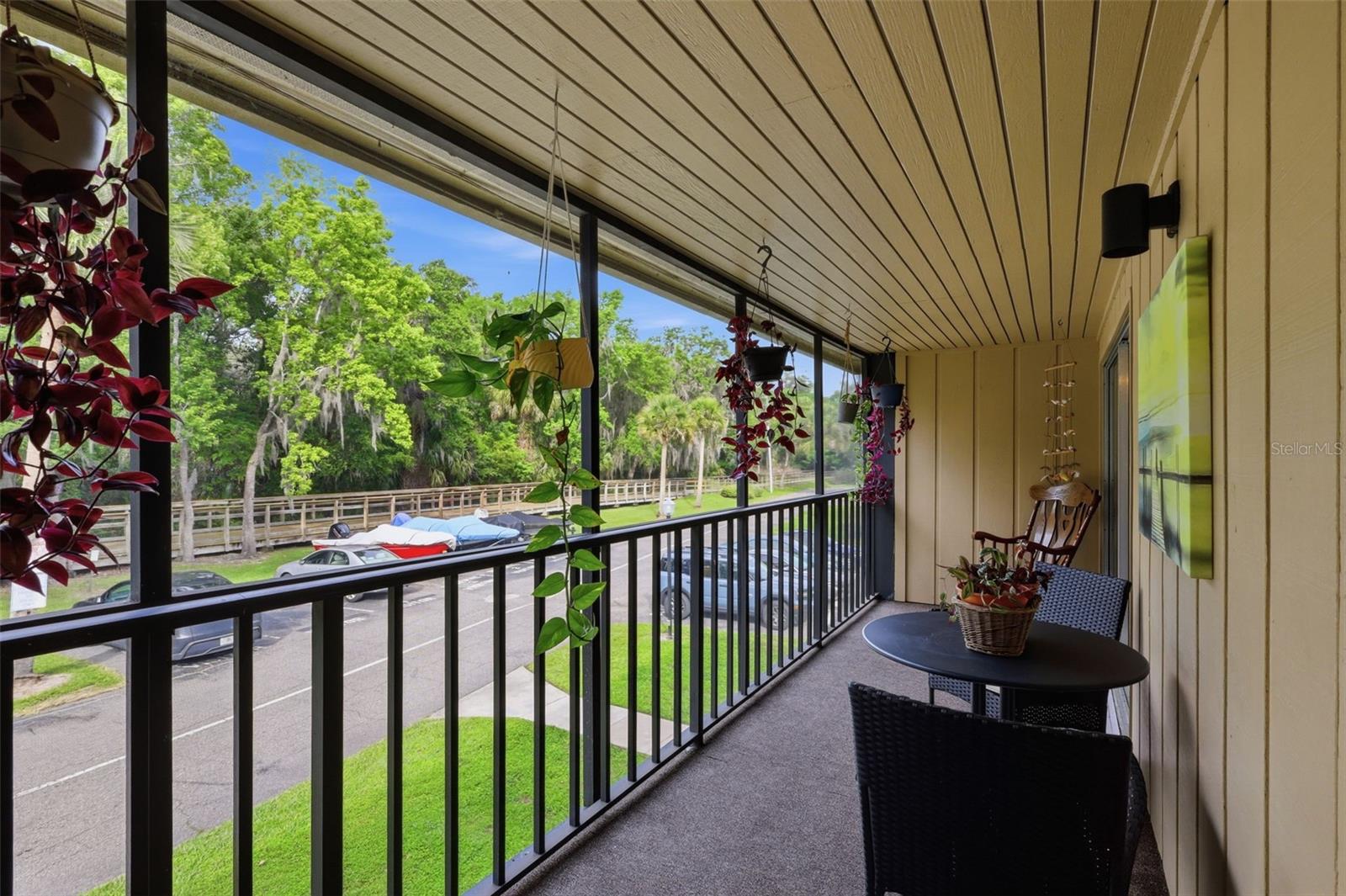 LAKESIDE CONDO APTS - Residential Lease