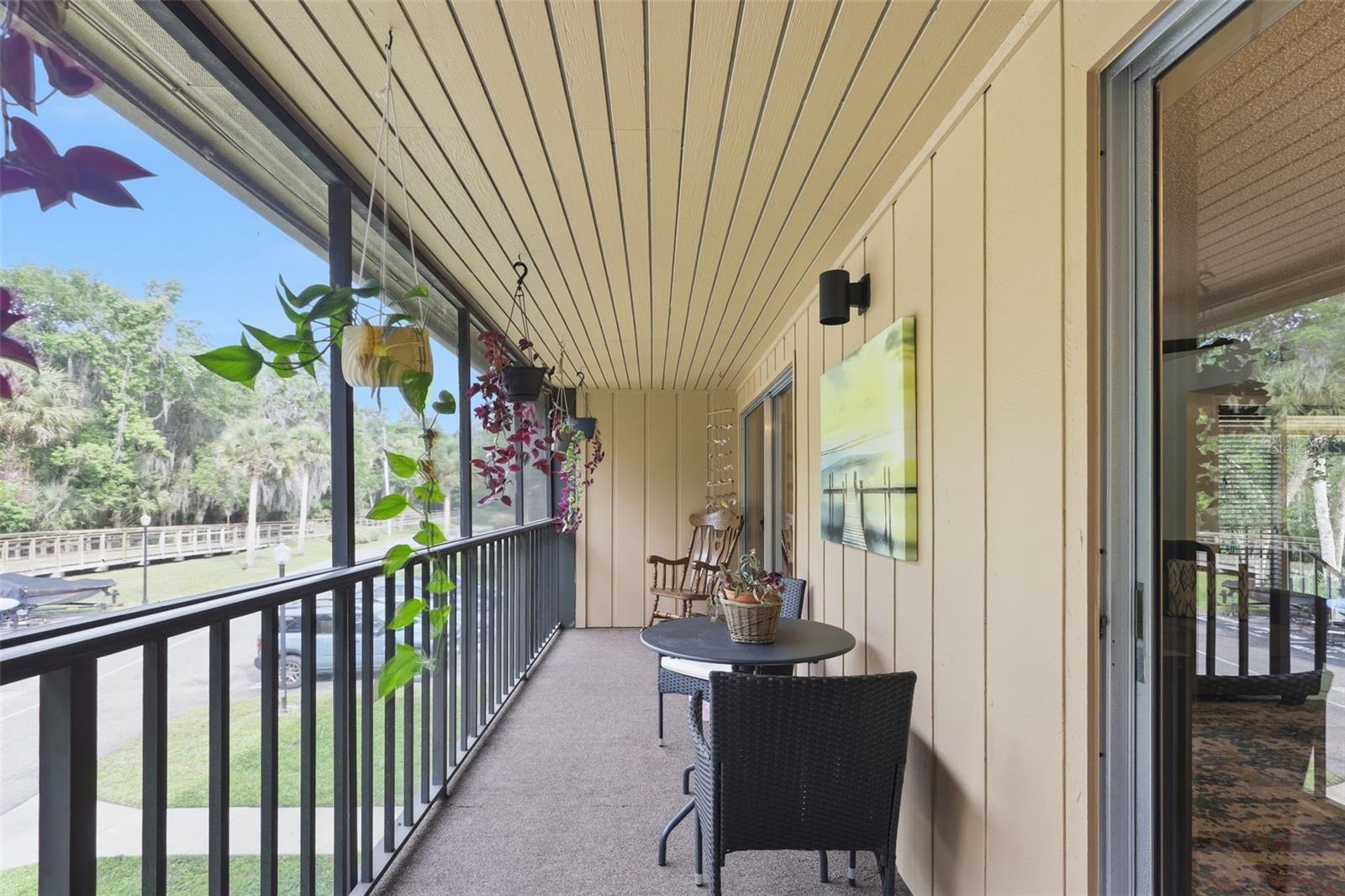 LAKESIDE CONDO APTS - Residential Lease