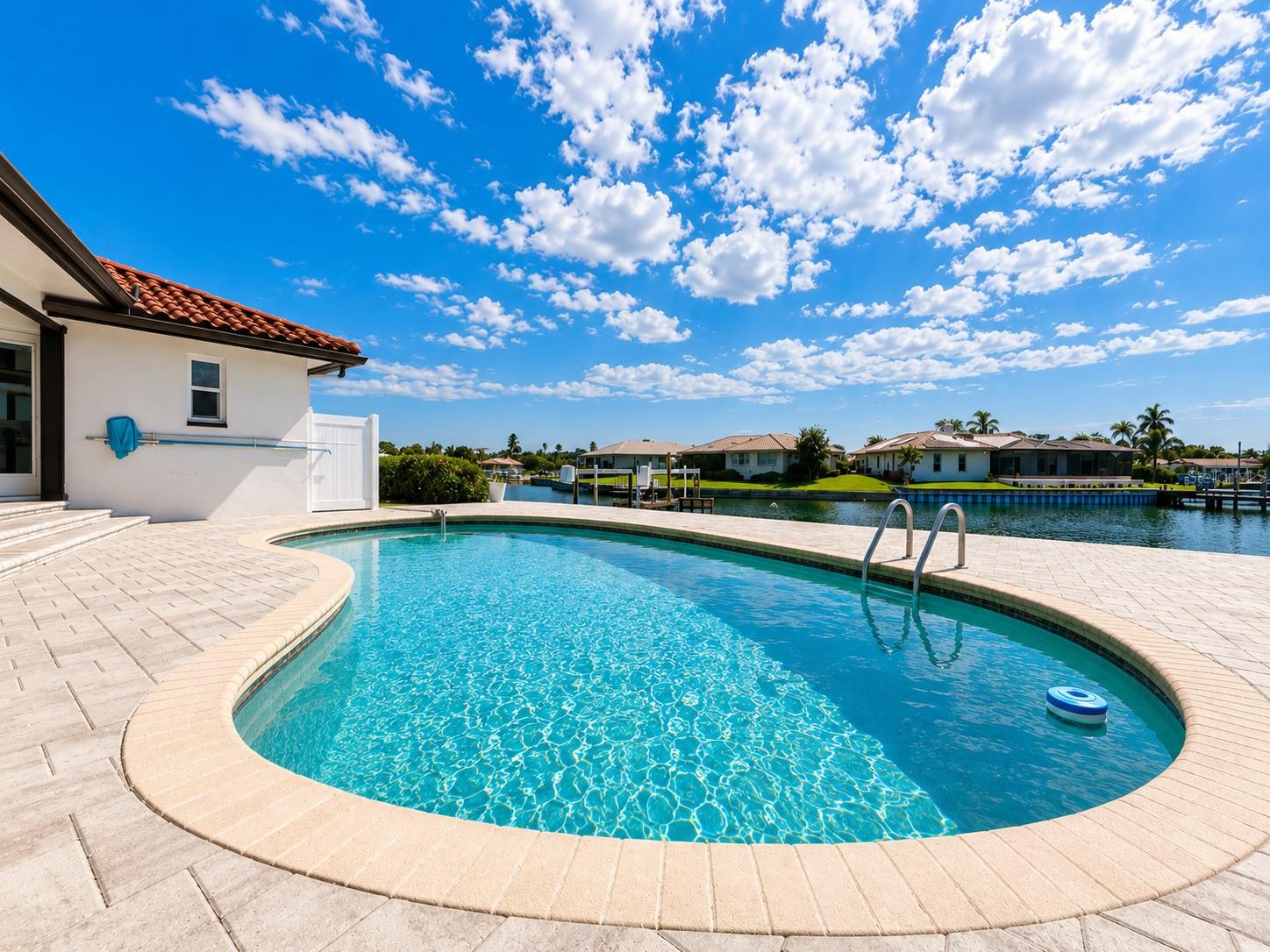 VENETIAN ISLES - Residential