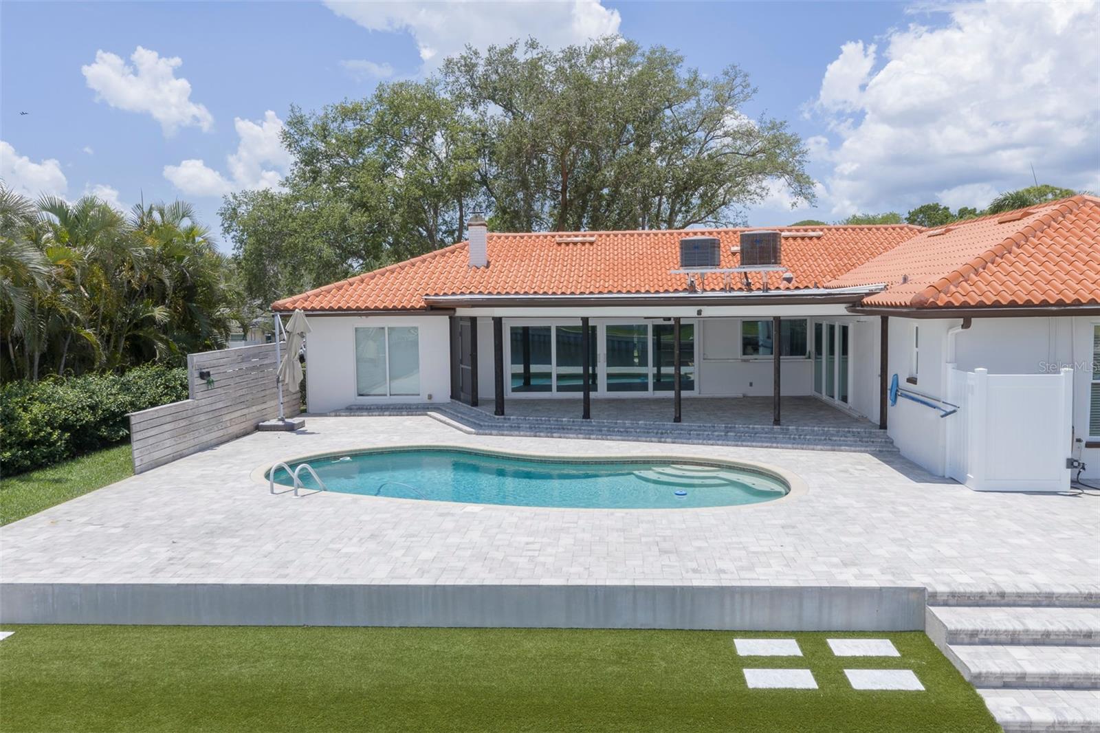 VENETIAN ISLES - Residential