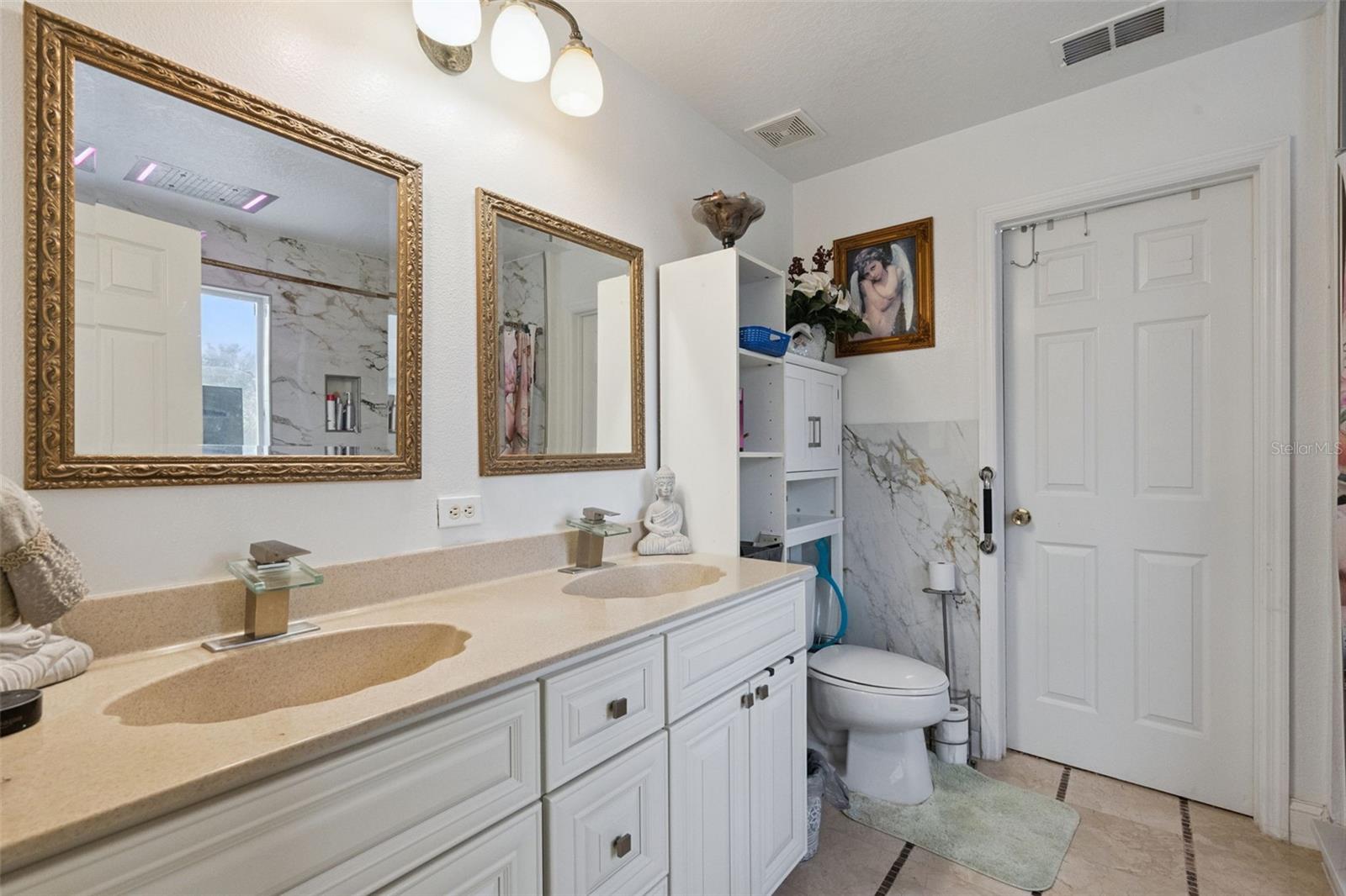 OAK LANDING UNIT 1 - Residential
