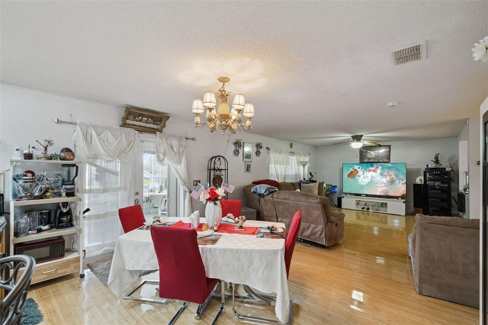 OAK LANDING UNIT 1 - Residential