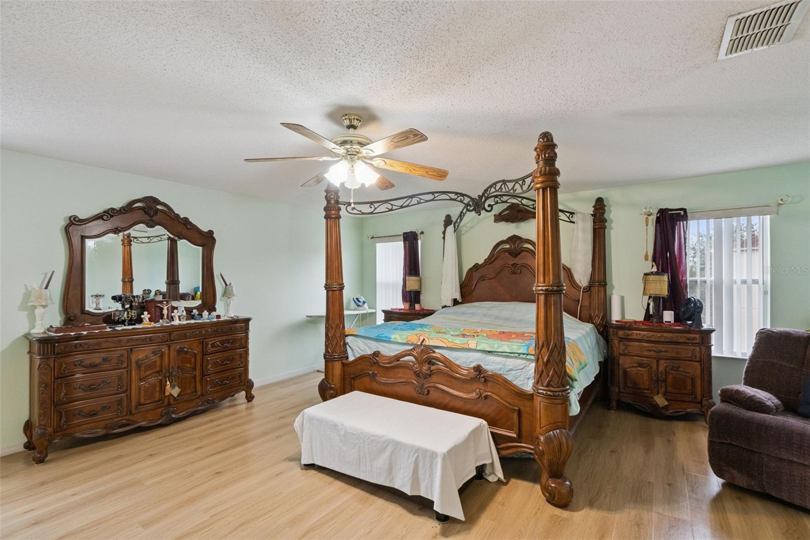 OAK LANDING UNIT 1 - Residential