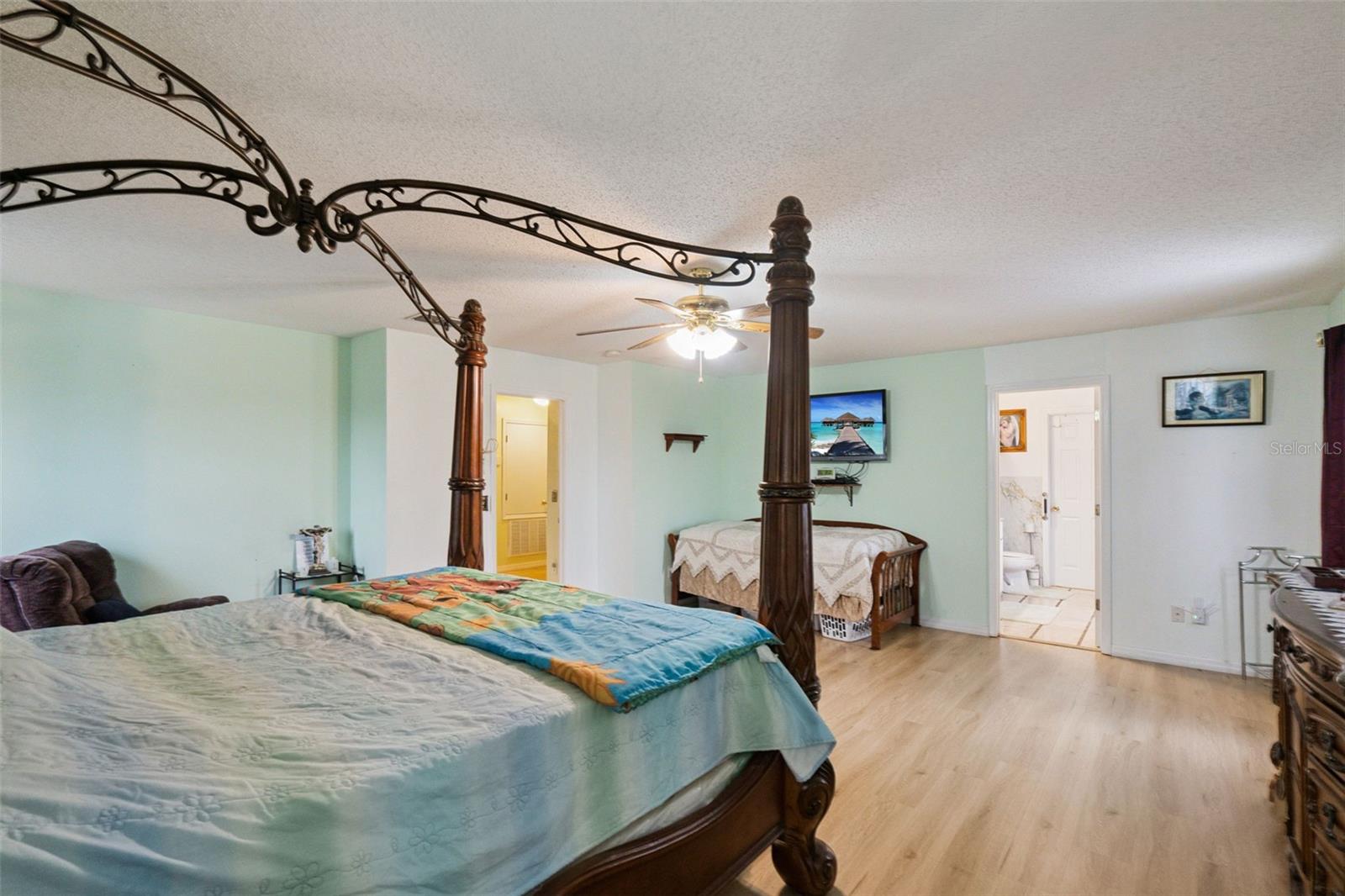 OAK LANDING UNIT 1 - Residential