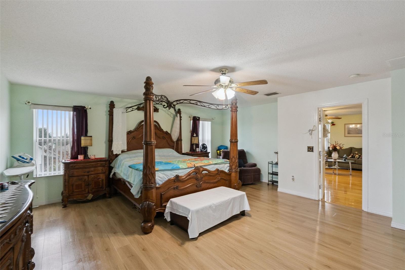 OAK LANDING UNIT 1 - Residential