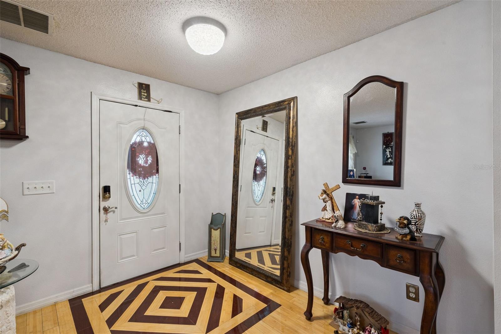 OAK LANDING UNIT 1 - Residential