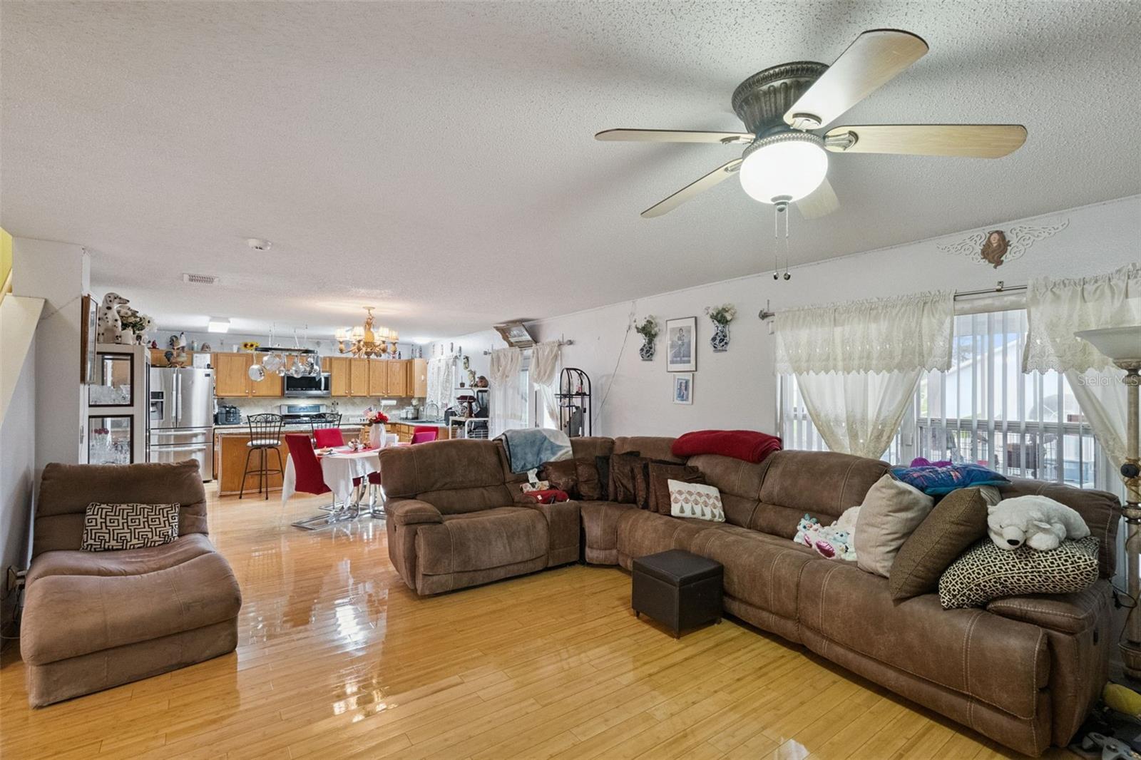 OAK LANDING UNIT 1 - Residential