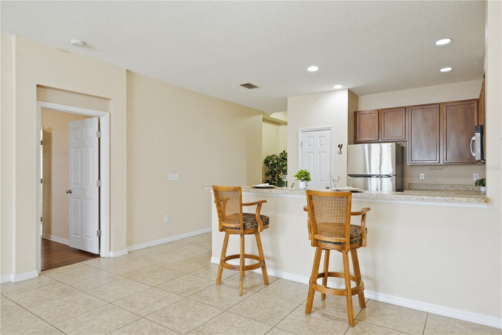 GULFWINDS - Residential Lease