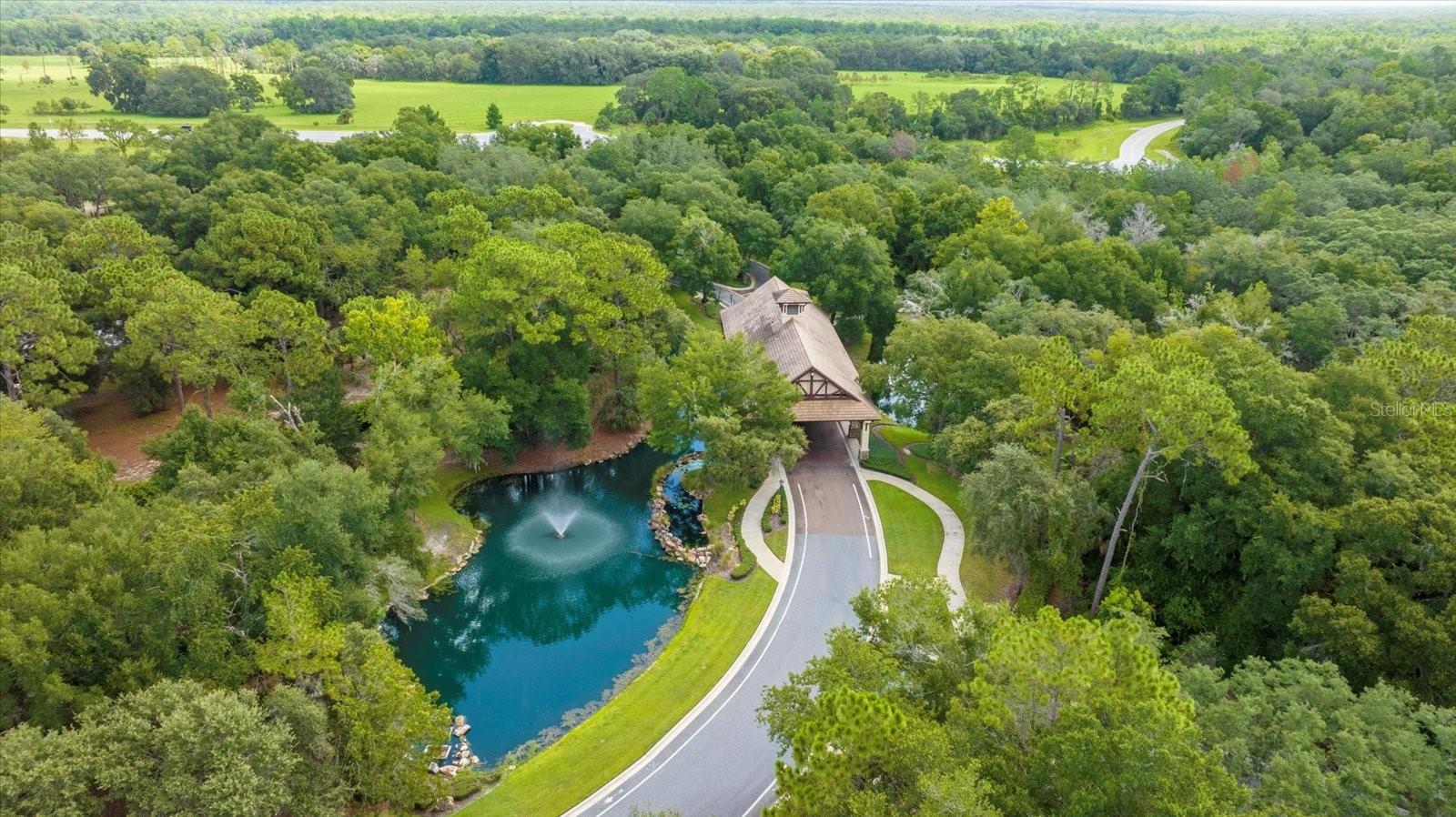 HEATHROW COUNTRY ESTATE - Residential