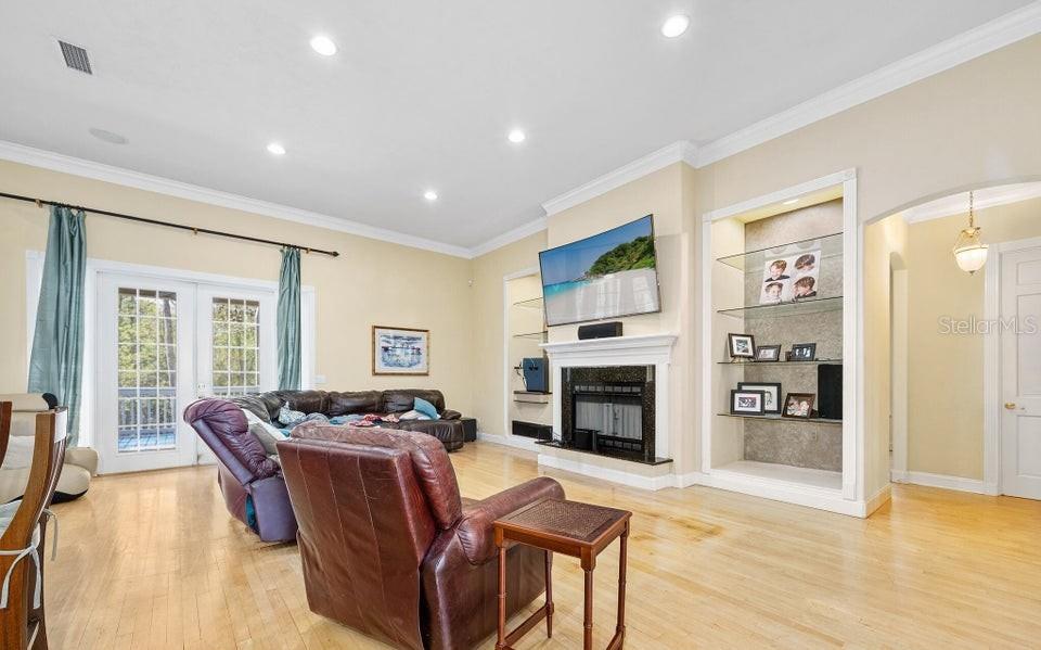 BROADWATER - Residential