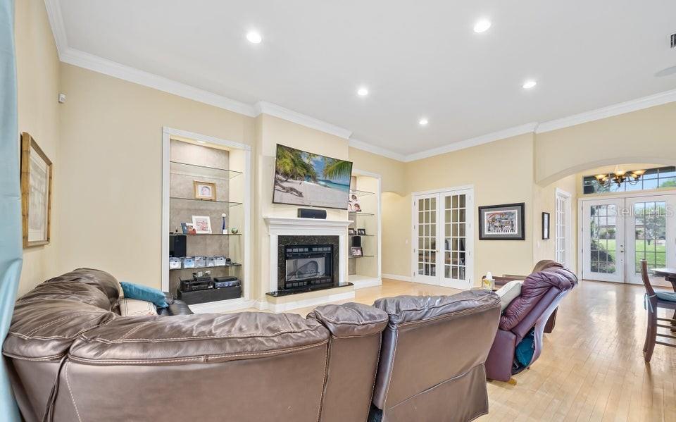 BROADWATER - Residential