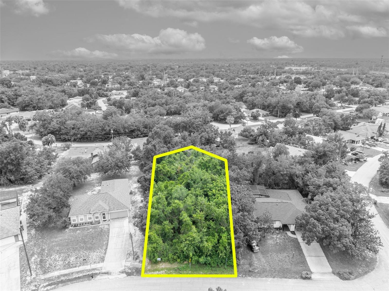 DELTONA LAKES UNIT 03 - Land