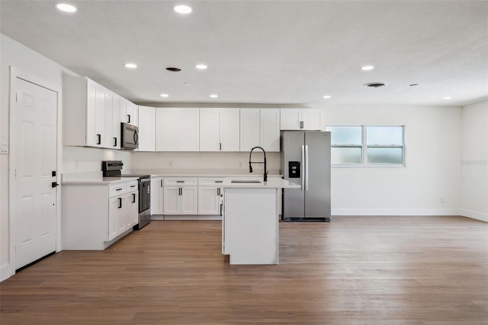 PARK MANOR ESTATES - Residential
