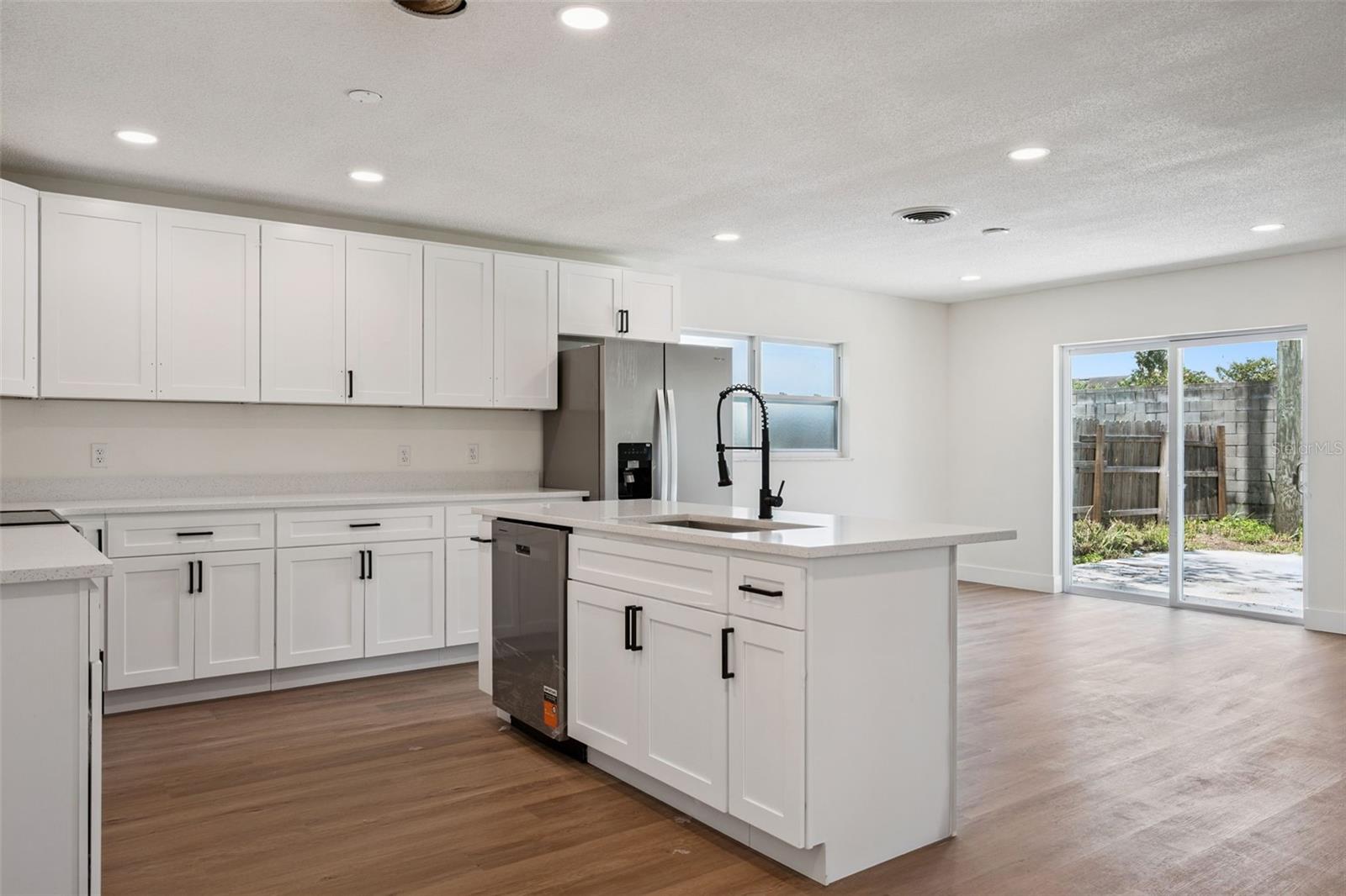 PARK MANOR ESTATES - Residential