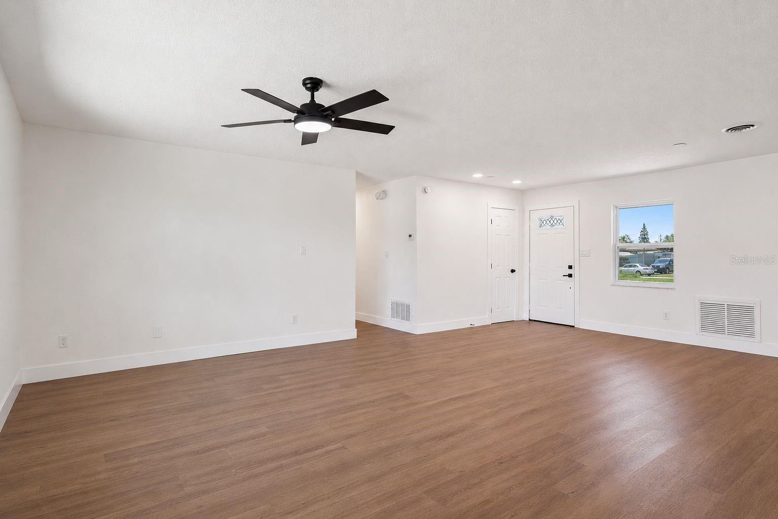 PARK MANOR ESTATES - Residential