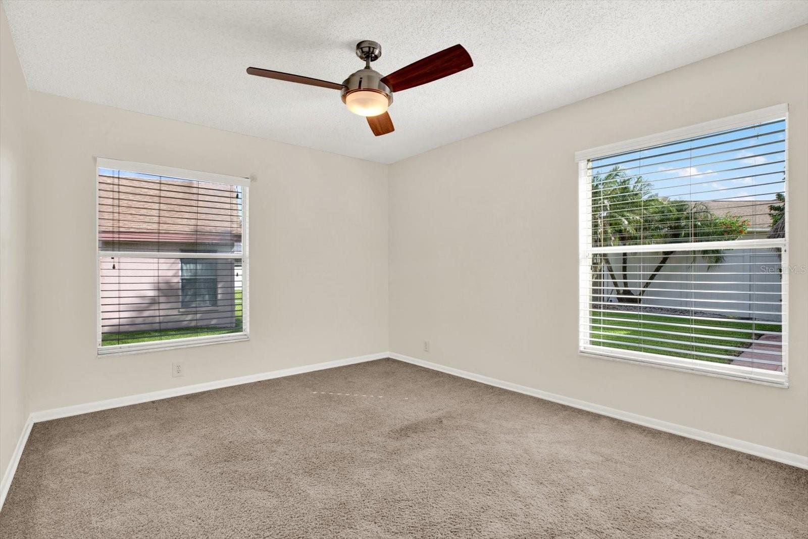 PIPERS MEADOW - Residential