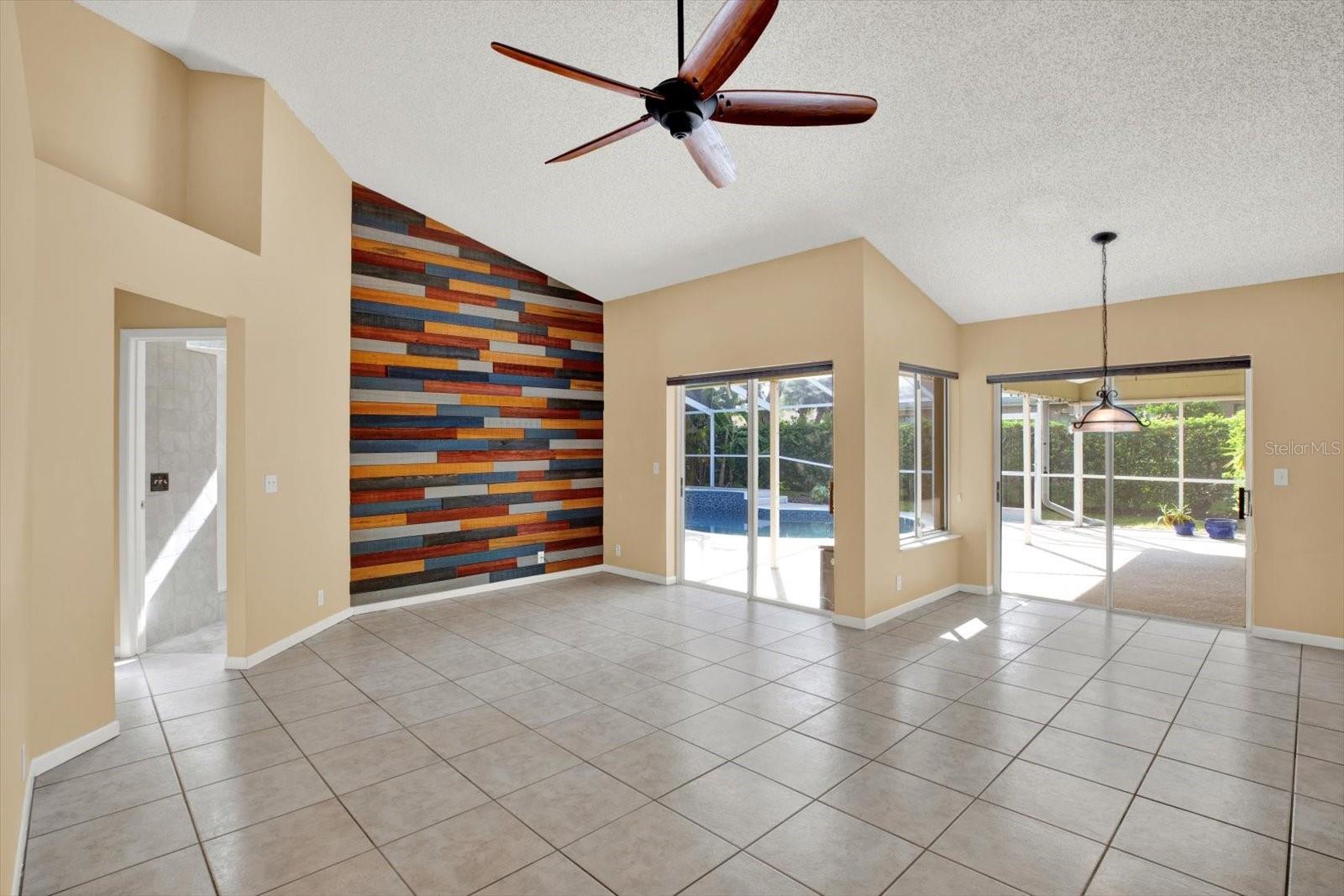 PIPERS MEADOW - Residential