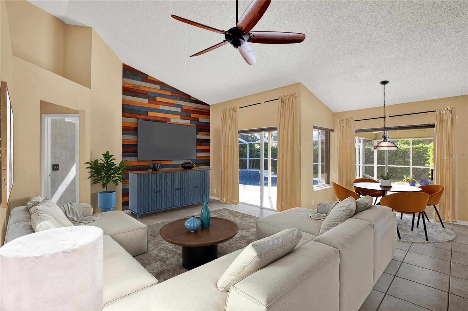 PIPERS MEADOW - Residential
