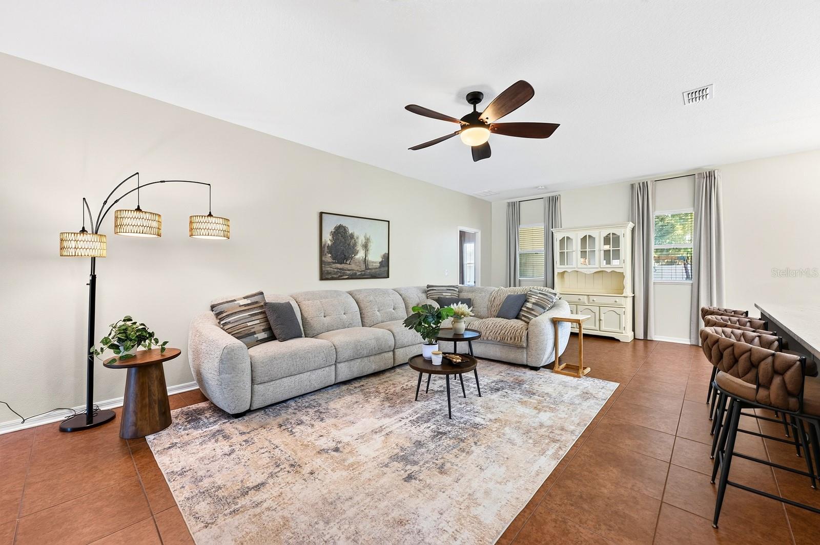 MALLORY SQUARE PH 01 - Residential