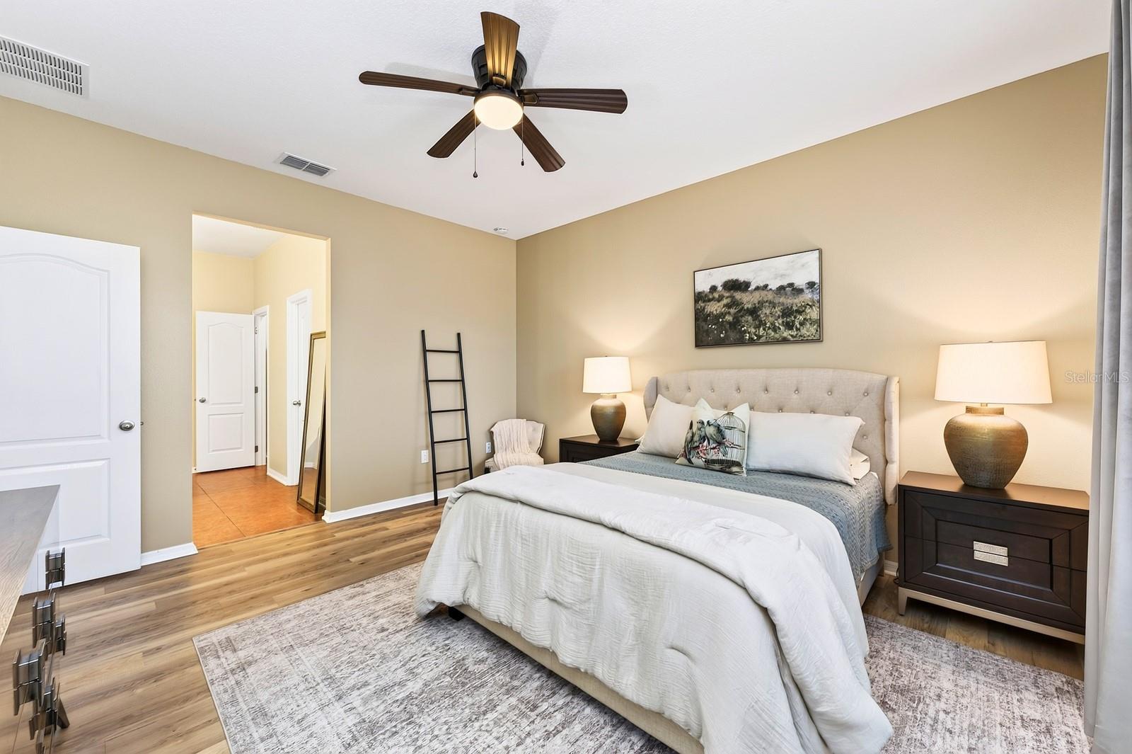 MALLORY SQUARE PH 01 - Residential