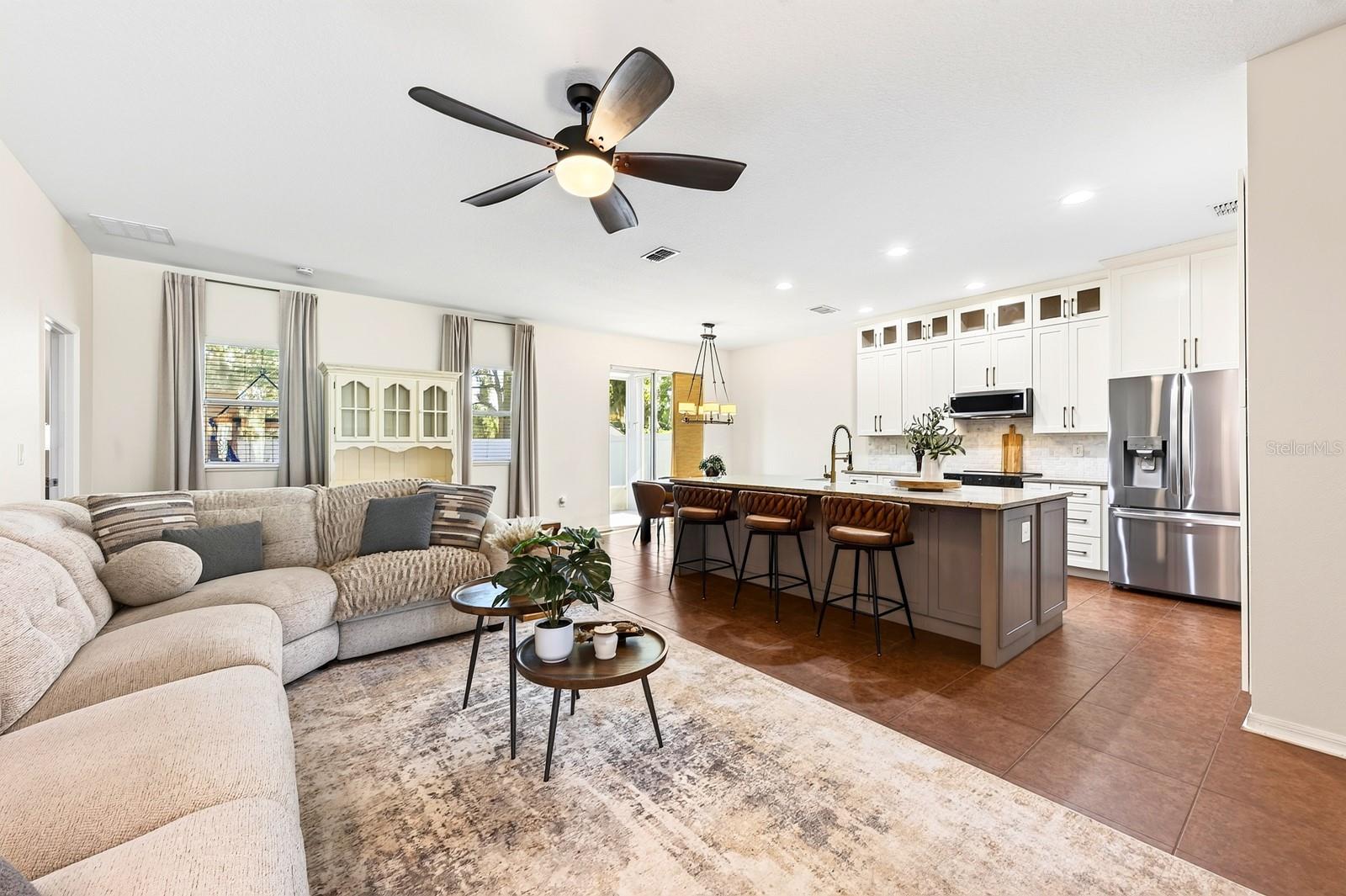 MALLORY SQUARE PH 01 - Residential