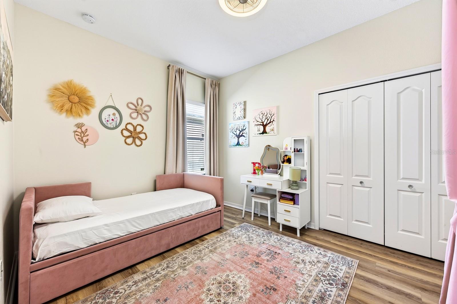 MALLORY SQUARE PH 01 - Residential
